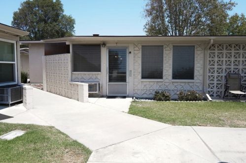 13881 Thunderbird Dr, Seal Beach, CA 90740-5360