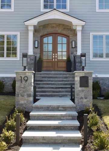 19 Rugby Rd, New Rochelle NY  10804-3924 exterior