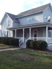 303 State St, Toledo, IA 52342-1832