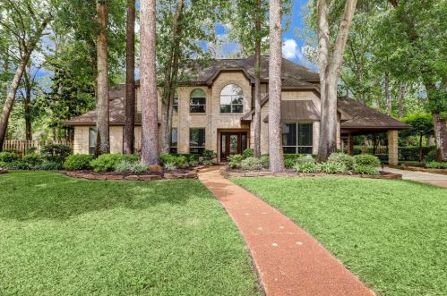 5003 Middle Falls Dr, Humble, TX 77345-1652