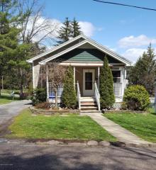 115 Lehman Ave, Dallas, PA 18612-1608