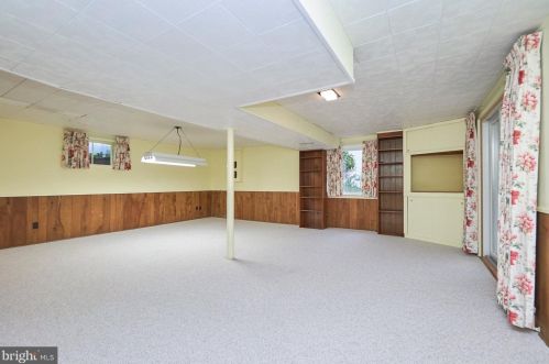 7317 Pinewood St, Falls Church VA  22046-2725 exterior