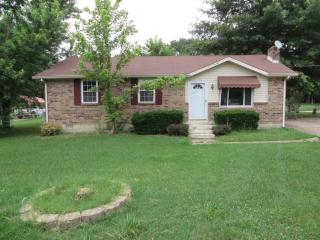573 Needmore Rd, Clarksville, TN 37040-5964