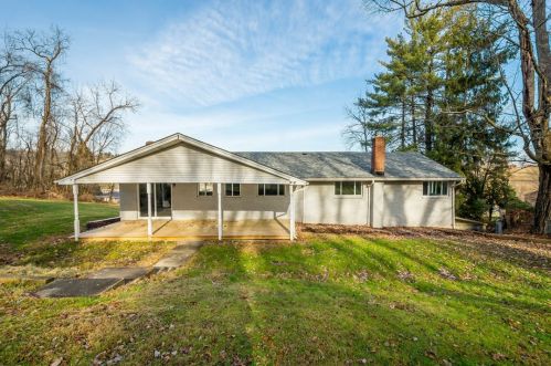 454 Mcmurray Rd, Canonsburg PA  15317-0024 exterior