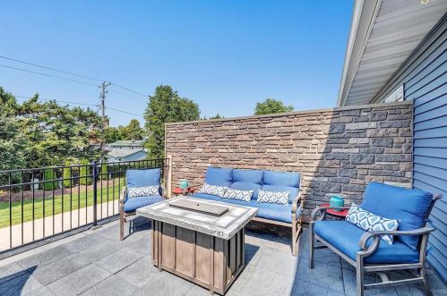 232 Jackson St, Green Bay, WI 54301-4937