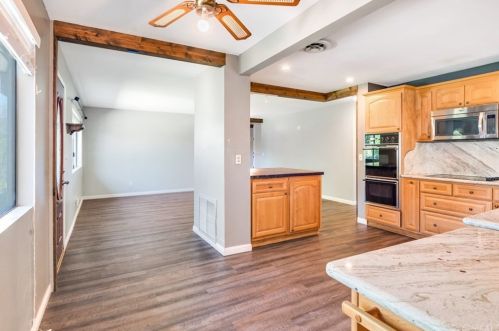 856 Sunset Dr, Redlands CA  92373-6938 exterior