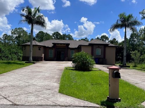 1118 Dixie Ave, Lehigh Acres, FL 33972-8707
