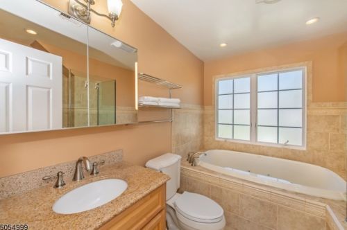 146 Sadler Rd, Bloomfield NJ  07003-5321 exterior