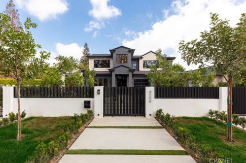 4508 Haskell Ave, Van Nuys CA  91436-3148 exterior