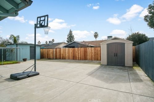 306 Ravenwood Way, Lodi CA  95240-7839 exterior