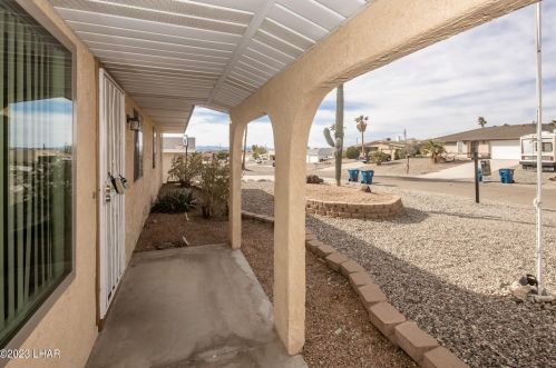 2330 Cosnina Dr, Lake Havasu City, AZ 86403-4916