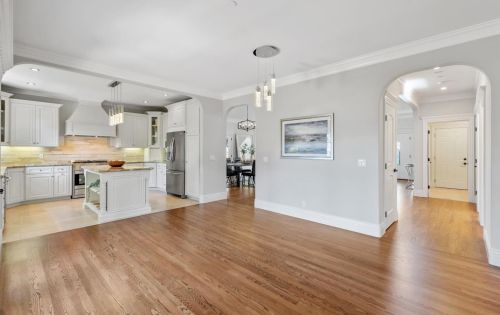 1916 Hull Ave, Redwood City CA  94061-3315 exterior