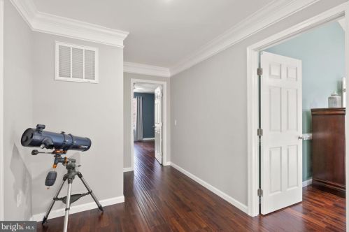 9085 Bristow Woods Ct, Nokesville VA  20181 exterior