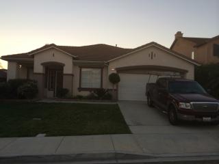 757 El Caballo Dr, Oceanside CA  92057-2712 exterior