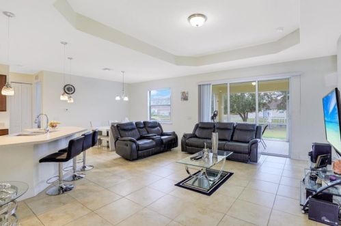 3420 33rd St, Lehigh Acres, FL