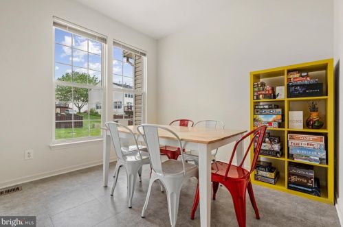 6975 Manahoac Pl, Gainesville VA  20155-1638 exterior