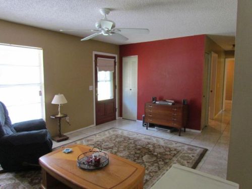 1638 Margaret St, Deland, FL 32720-8453