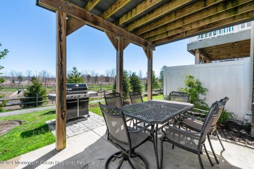 66 Kyle Dr, Tinton Falls NJ  07712-7536 exterior