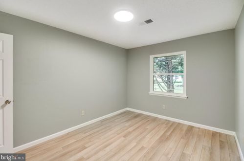 96 Royal Grant Way, Dover DE  19901-6124 exterior