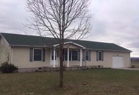 203 Rolling Hills Est, Burtonville, KY 41189-8305