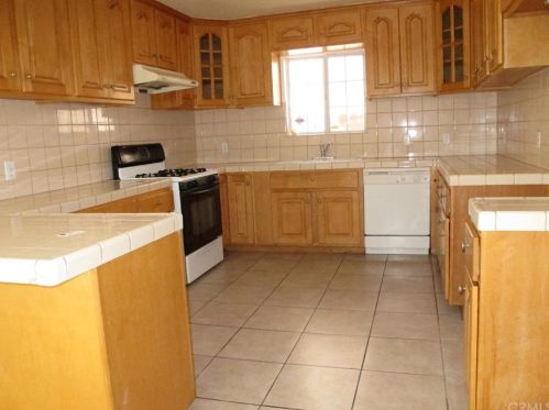 1624 223rd St, Torrance CA  90501-4128 exterior