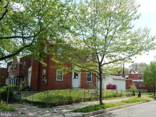 95 Brandywine Pl, Washington, DC 20032-1306