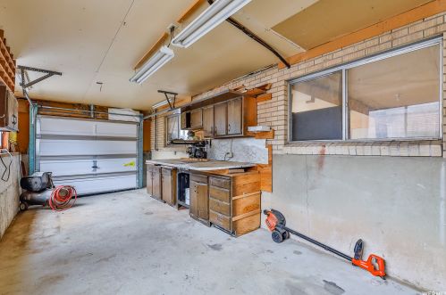 1096 Cambridge Rd, West Kaysville UT  84037-1305 exterior