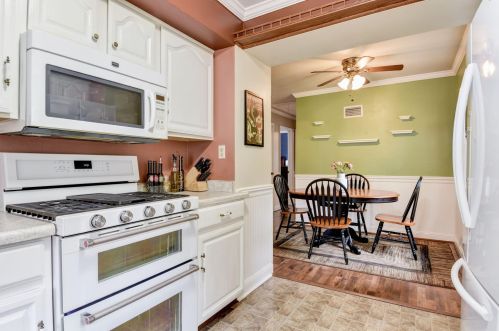 551 116, Milwaukee WI 53226-3610 exterior