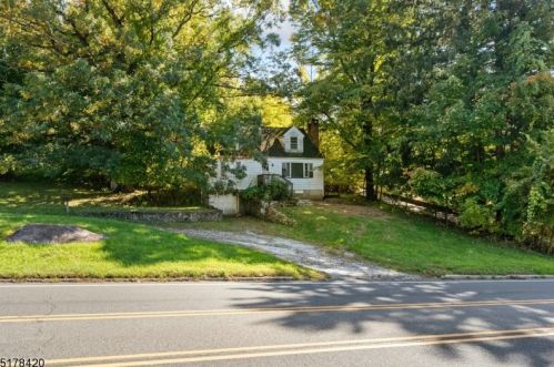 230 Sparta Ave, Sparta NJ  07871-1767 exterior