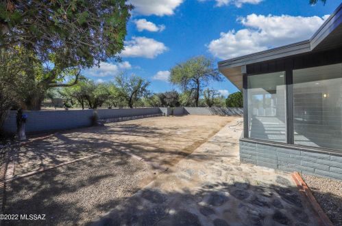 11100 Glenn St, Tucson AZ  85749-8845 exterior