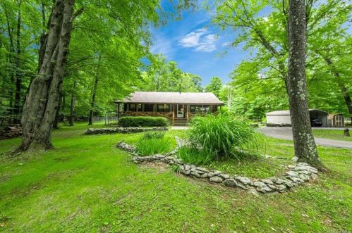 116 Youngblood Rd, Montgomery, NY 12549-1945