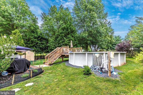 17 Lion Ct, Limerick PA  19468-1339 exterior