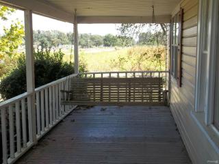 1928 Poor Farm Rd, Effingham SC  29541-7622 exterior