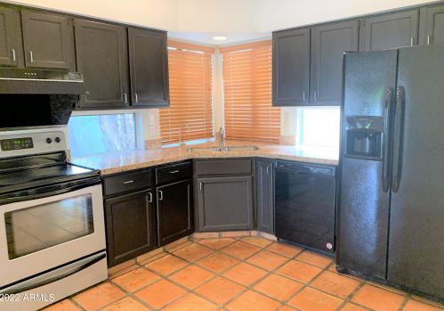 4667 Harrison St, Chandler, AZ 85226-2094