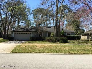 2626 Dahlonega Dr, Jacksonville, FL 32224-2811