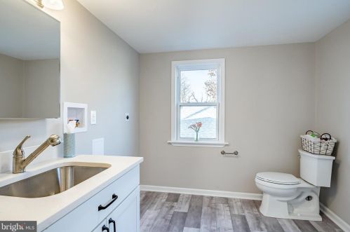 160 Metka Rd, Collegeville PA  19473-1632 exterior