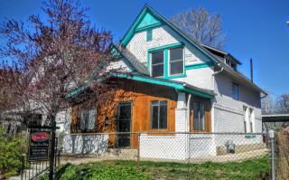 3250 Newton St, Denver, CO 80211-3139