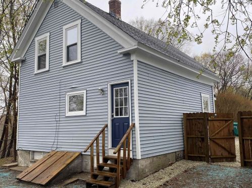 14 Springfield Ct, Rochester, NH 03867-2633