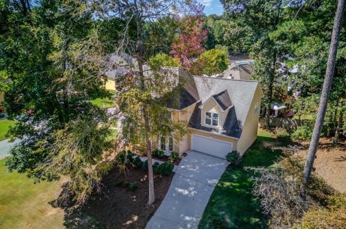 697 Eastwood Rise, Stone Mountain, GA 30087-5401