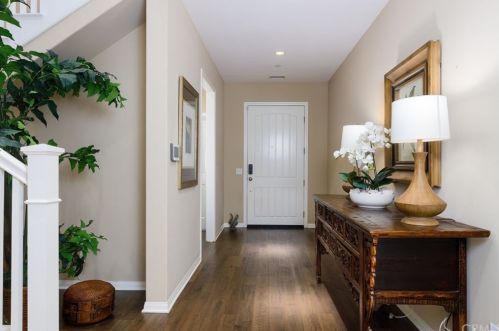 210 Wyndover, Irvine, CA 92620-2168