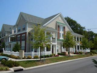 7231 Newport Ave, Norfolk, VA 23505-3912