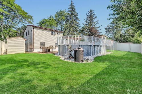 52 Margaret St, Old Bridge NJ  08857-2559 exterior