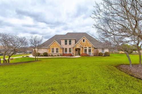 501 Sandhill Ct, Weatherford, TX 76085-3040