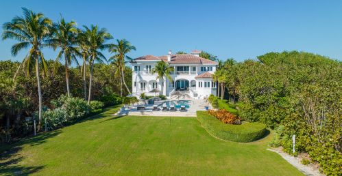 1736 Ocean Dr, Vero Beach, FL 32963-2255