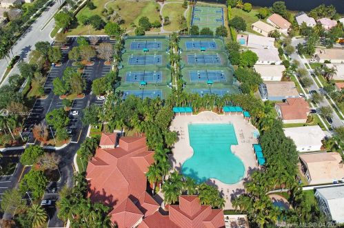 1885 139 Ter, Hollywood FL  33028-2837 exterior