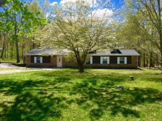 26 Skyline Ct, Crossville, TN 38572-3331