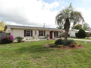 3605 Wilkinson Rd, Sarasota, FL 34233-1019