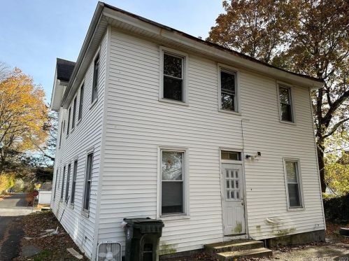 16 Spaulding St, Norwich, CT 06360-3661