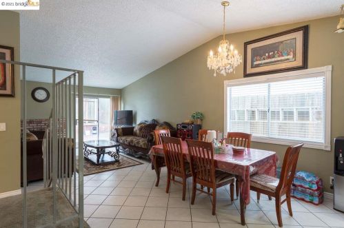 451 Lisa Ann St, West Pittsburg, CA 94565-1559