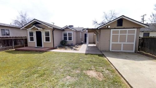 633 Weldon Ave, Fresno, CA 93704-6134